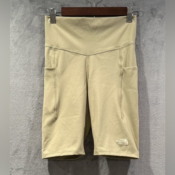 The North Face Pants - THE NORTH FACE Dune Tan Stretch Biker Shorts Pockets Women’s Medium NWOT